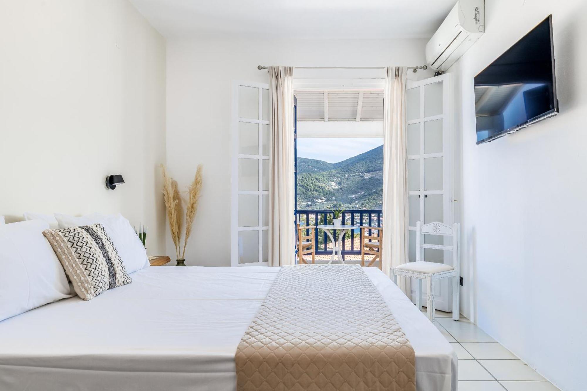 Aperitton Hotel Skopelos Exterior foto